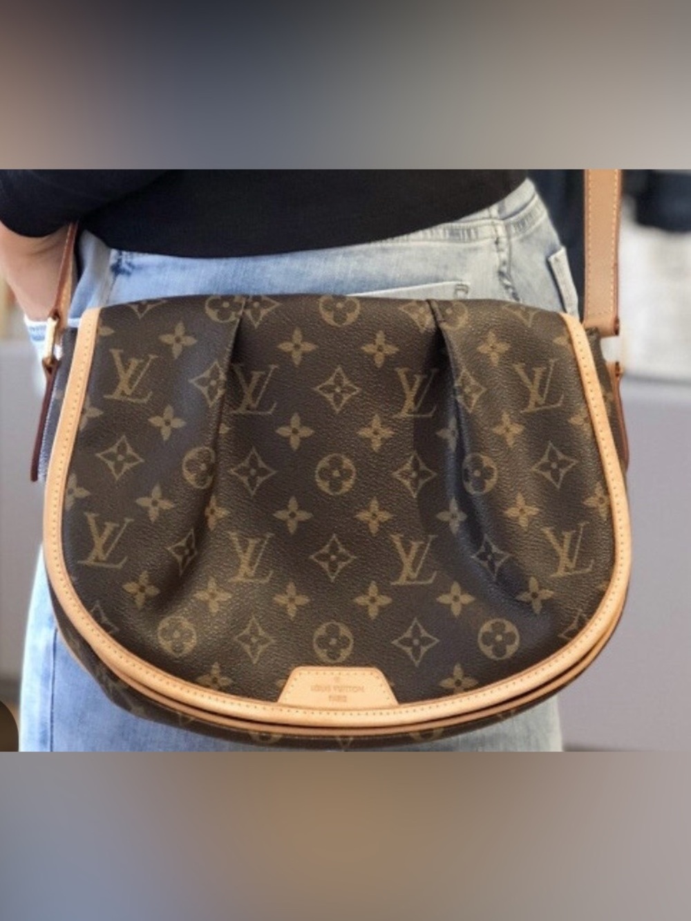Louis Vuitton menilmontant mm- Guaranteed authentic! Gorgeous bag!